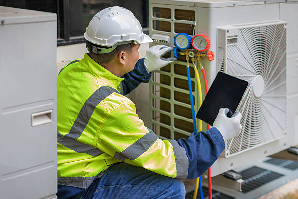 Professional Hvac technician working in Williamston, MI